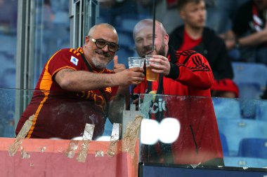 Roma, İtalya 2.05.2024: Leverkusen taraftarları UEFA Avrupa Ligi 2023-2024, yarı final 1, AS Roman Bayer 04 Leverkusen ile Roma Olimpiyat Stadyumu 'nda oynanan futbol karşılaşması.