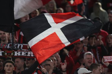 Roma, İtalya 2.05.2024: Leverkusen taraftarları UEFA Avrupa Ligi 2023-2024, yarı final bacağı 1, AS Romanlar Bayer 04 Leverkusen ile Roma Olimpiyat Stadyumu 'nda oynanan futbol karşılaşması.