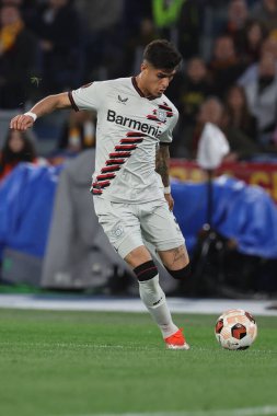 Roma, İtalya 2.05.2024: Piero Hincapie UEFA Avrupa Ligi 2023-2024, yarı final bacağı 1, AS Roman Bayer 04 Leverkusen ile Roma Olimpiyat Stadyumu 'nda oynanan futbol karşılaşması.