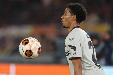 Roma, İtalya 2.05.2024: UEFA Avrupa Ligi 2023-2024, yarı final bacağı 1, Roma 'daki Olimpiyat Stadyumu' nda AS Roman Bayer 04 Leverkusen maçında Amine Adli.
