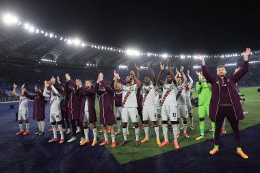 Roma, İtalya 2.05.2024: Leverkusen maçı kazandı ve UEFA Avrupa Ligi 2023-2024, Avrupa Futbol Ligi 1, Roma 'daki Olimpiyat Stadyumu' nda AS Romanları Bayer 04 Leverkusen 'e karşı oynadığı yarı final maçı taraftarlarıyla kutladı..