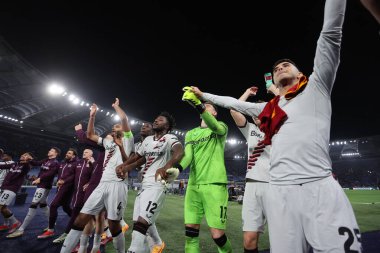 Roma, İtalya 2.05.2024: Leverkusen maçı kazandı ve UEFA Avrupa Ligi 2023-2024, Avrupa Futbol Ligi 1, Roma 'daki Olimpiyat Stadyumu' nda AS Romanları Bayer 04 Leverkusen 'e karşı oynadığı yarı final maçı taraftarlarıyla kutladı..
