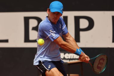 Roma, İtalya 13.05.2024: F.AUGER-ALIASSIME (can) VS A.DE.MINAUR (aus) Internazionali BNL 2024 Erkekler Atp 1000 Açık tenis turnuvası sırasında Roma 'da .