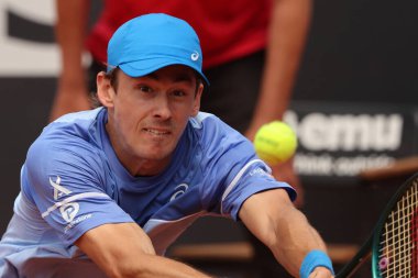 Roma, İtalya 13.05.2024: F.AUGER-ALIASSIME (can) VS A.DE.MINAUR (aus) Internazionali BNL 2024 Erkekler Atp 1000 Açık tenis turnuvası sırasında Roma 'da .