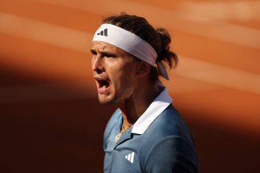Roma, İtalya 14.05.2024: A.ZVEREV (GER) VS N.BURGES (POR) Internazionali BNL 2024 Erkekler ATP 1000 Açık tenis turnuvası sırasında Roma 'da CENTRE COURT.