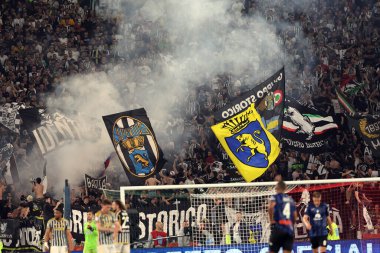 Roma, İtalya 15.05.2024: JUVENTUS FANS ITALY CUP 2023-2024, Coppa Italia Frecciarossa, futbol maçı Atalanta Bergamasca FC Juventus 'a karşı Roma Olimpiyat Stadyumu' nda.