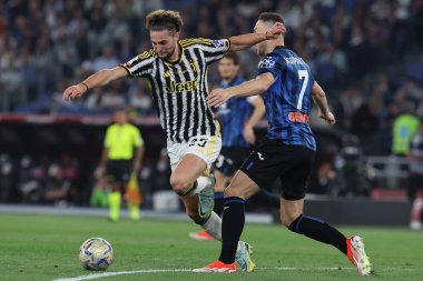 Roma, İtalya 15.05.2024: Juventus 'lu Acrien Rabiot, Atalanta' lı Koopmeiners ITALY CUP 2023-2024, Coppa Italia Frecciarossa, futbol maçı Atalanta Bergamasca, Roma 'daki Olimpiyat Stadyumu' nda FC Juventus 'a karşı..