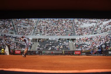 Roma, İtalya 16.05.2024: H.HURKACZ - TOMMY PAUL (ABD) Internazionali BNL 2024 Erkekler Atp 1000 Açık tenis turnuvası sırasında Roma 'da Grand Stand Arena' da .