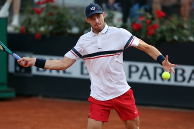 Roma, İtalya 16.05.2024: S. TSITSIPAS GREEK VS N.JARRY CHILE Internazionali BNL 2024 Mens ATP 1000 açık tenis turnuvası sırasında Roma 'da Grand Stand Arena' da .