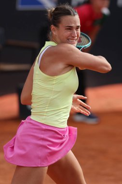 Roma, İtalya 18.05.2024: Aryna Sabalenko, Internazionali BNL 2024 Finali kadınları WTA 1000 Açık tenis turnuvasında Polonyalı Iga Swiatek 'e karşı..