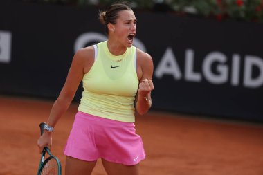 Roma, İtalya 18.05.2024: Aryna Sabalenko, Internazionali BNL 2024 Finali kadınları WTA 1000 Açık tenis turnuvasında Polonyalı Iga Swiatek 'e karşı..