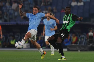 Roma, İtalya 26.05.2024: Lazio 'dan Luca Pellegrini, İtalya Serie A TIM 2023-2024 futbol karşılaşmasında Sassuolo' dan Pedro Obiang Roma 'daki Olimpiyat Stadyumu' nda SS LAZIO - SASSUOLO.