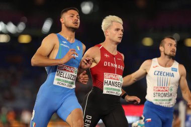 Düsseldorf, Almanya 21.06.2024: Dusseldorf 'taki Dsseldorf Arena' da Slovakya ile Ukrayna arasında oynanan E aşaması grup futbol maçı