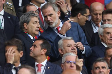 Gelsenkirchen, Almanya 20.06.2024: İspanya Kralı VI. Filippo, İspanya ile İtalya arasında Gelsenkirchen 'deki Veltins Arena Stadyumu' nda oynanan UEFA EURO 2024 grup B futbol maçında kürsüde yer aldı..