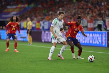 Gelsenkirchen, Almanya 20.06.2024: Gelsenkirchen 'deki Veltins Arena Stadyumu' nda İspanya ile İtalya arasında oynanan UEFA EURO 2024 grup B grup futbol maçı sırasında.