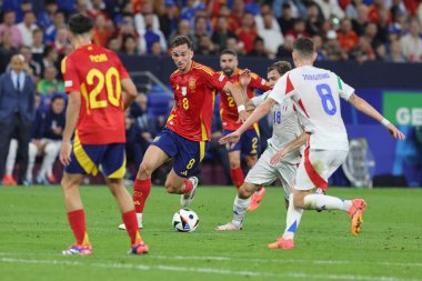 Gelsenkirchen, Almanya 20.06.2024: Gelsenkirchen 'deki Veltins Arena stadyumunda İspanya ile İtalya arasında oynanan UEFA EURO 2024 grup B grup futbol maçı sırasında İspanya' dan Fabian Ruiz.