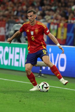 Gelsenkirchen, Almanya 20.06.2024: Gelsenkirchen 'deki Veltins Arena stadyumunda İspanya ile İtalya arasında oynanan UEFA EURO 2024 grup B grup futbol maçı sırasında İspanya' dan Fabian Ruiz.