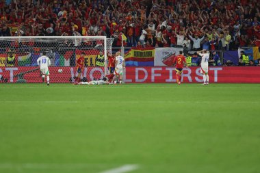 Gelsenkirchen, Almanya 20.06.2024: Gelsenkirchen 'deki Veltins Arena Stadyumu' nda İspanya ile İtalya arasında oynanan UEFA EURO 2024 grup B grup futbol maçı sırasında.