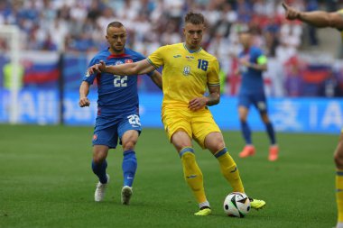 Düsseldorf, Almanya 21.06.2024: Dusseldorf 'taki Dsseldorf Arena' da Slovakya ile Ukrayna arasında oynanan E aşaması grup futbol maçı