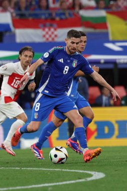 Leipzig, Almanya 24.06.2024: UEFA EURO 2024 maçında İtalyan Jorginho, Hırvatistan ile İtalya arasında Leipzig Stadyumu 'nda oynanan B aşaması futbol karşılaşması..