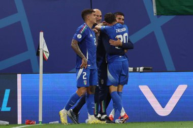 Leipzig, Almanya 24.06.2024: İtalyan Mattia Zaccagni 1-1 gol attı ve UEFA EURO 2024 Matchday 3, Hırvatistan ile İtalya arasında Leipzig Stadyumu 'nda oynanan B aşaması futbol maçını kutluyor.