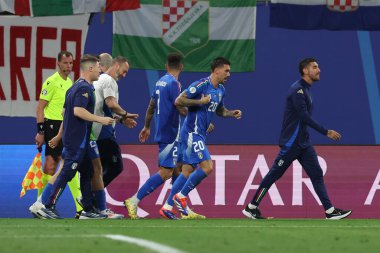 Leipzig, Almanya 24.06.2024: İtalyan Mattia Zaccagni 1-1 gol attı ve UEFA EURO 2024 Matchday 3, Hırvatistan ile İtalya arasında Leipzig Stadyumu 'nda oynanan B aşaması futbol maçını kutluyor.