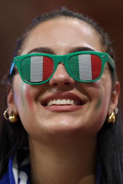 Leipzig, Almanya 24.06.2024: İtalya taraftarları, Leipzig Stadyumu 'nda Hırvatistan ile İtalya arasında oynanan UEFA EURO 2024 karşılaşması sonrasında kutlama yapıyorlar..