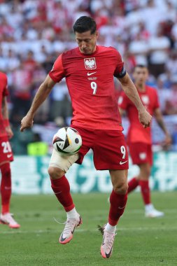 Dortmund, Almanya 25.06.2024: UEFA EURO 2024 maçında Polonyalı Robert Lewandowski, Fransa ile Polonya arasındaki D aşaması futbol maçı BVB Stadion Dortmund.