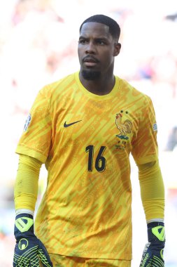 Dortmund, Almanya 25.06.2024: UEFA EURO 2024 maçında Fransız Mike Maignan, Fransa ile Polonya arasındaki D aşaması futbol maçı BVB Stadion Dortmund.