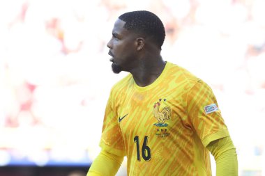 Dortmund, Almanya 25.06.2024: UEFA EURO 2024 maçında Fransız Mike Maignan, Fransa ile Polonya arasındaki D aşaması futbol maçı BVB Stadion Dortmund.