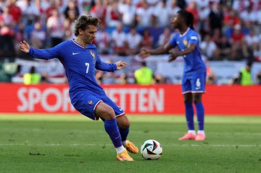 Dortmund, Almanya 25.06.2024: UEFA EURO 2024 maçında Fransız Antoine Griezmann, Fransa ile Polonya arasındaki D aşaması futbol maçı BVB Stadion Dortmund.
