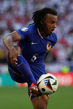 Dortmund, Almanya 25.06.2024: UEFA EURO 2024 maçında Fransız Jules Kound, Fransa ile Polonya arasındaki D aşaması futbol maçı BVB Stadion Dortmund