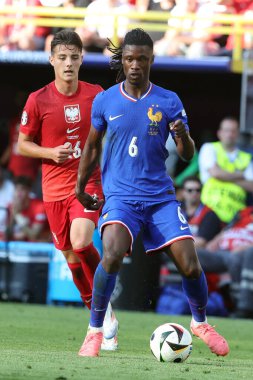 Dortmund, Almanya 25.06.2024: UEFA EURO 2024 Maçı sırasında Fransız Eduardo Camavinga, Fransa ile Polonya arasındaki D aşaması futbol maçı BVB Stadion Dortmund 'da.