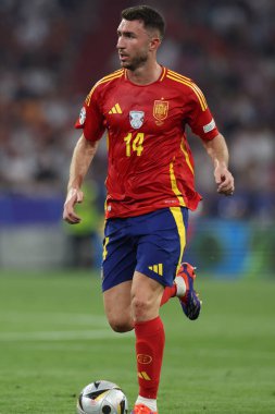 Münih, Almanya 09.07.2024: UEFA EURO 2024 yarı finalleri sırasında İspanya 'dan Aymeriç Laporte, İspanya' dan Fransa 'ya karşı Münih Futbol Federasyonu Allianz Arena