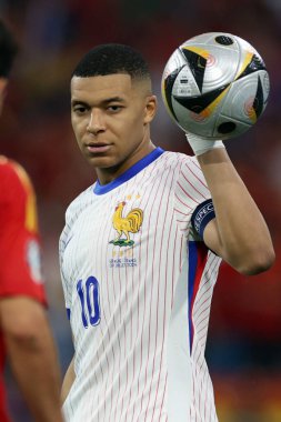 Münih, Almanya 09.07.2024: UEFA EURO 2024 yarı finallerinde Kylian Mbappe, Münih Futbol Ligi 'nde İspanya ile Fransa arasında oynanan futbol maçı