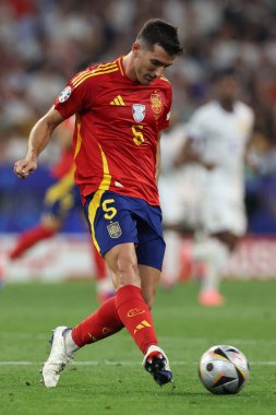Münih, Almanya 09.07.2024: İspanya 'dan Mikel Merino UEFA 2024 yarı finalinde, İspanya ile Fransa arasında Münih Futbol Federasyonu Allianz Arena' da oynanan futbol karşılaşması