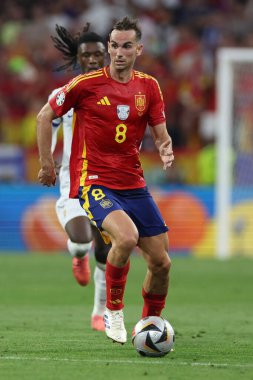 Münih, Almanya 09.07.2024: İspanya 'dan Fabian Ruiz UEFA EURO 2024 yarı finallerinde, İspanya ile Fransa arasında Münih' teki Allianz Arena maçında oynanan futbol karşılaşması
