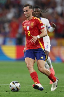 Münih, Almanya 09.07.2024: İspanya 'dan Fabian Ruiz UEFA EURO 2024 yarı finallerinde, İspanya ile Fransa arasında Münih' teki Allianz Arena maçında oynanan futbol karşılaşması