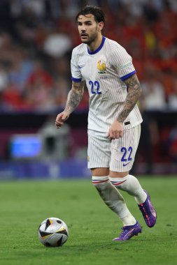 Münih, Almanya 09.07.2024: UEFA EURO 2024 yarı finalinde Fransız Theo Hernandez, Münih Futbol Ligi 'nde İspanya ile Fransa arasında oynanan futbol karşılaşması