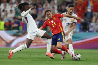 Münih, Almanya 09.07.2024: İspanya 'dan Mikel Oyarzabal, UEFA EURO 2024 yarı finalleri sırasında Fransa ile Fransa arasındaki futbol karşılaşması Münih' teki Allianz Arena 'da gerçekleşti.