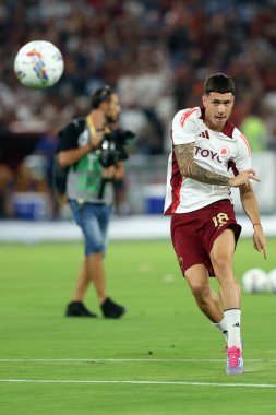 Roma, İtalya 25.08.2024: İtalyan futbol şampiyonası Serie A Enilive 2024-2025 maçından önce Roma 'nın Matias Soule' u 25 Ağustos 2024 'te Roma' daki Stadio Olimpico 'da AS Roman Empoli FC maçına çıktı..