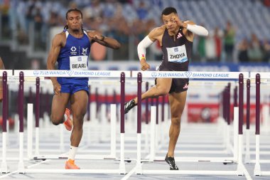 Roma, İtalya 30.08.2024: Sasha ZHOYA atletizm yarışmasında 110M HURDLES MEN kazandı Altın Gala Pietro Mennea Rome 2024 - 30 Ağustos 2024 'te Roma' daki Stadio Olimpico 'da Diamond League.