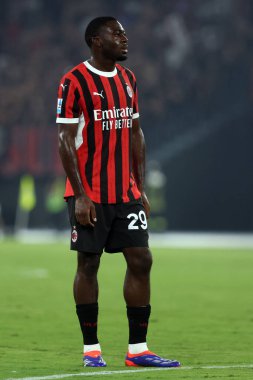 Roma, İtalya 31.08.2024: İtalya Futbol Şampiyonası sırasında Milan 'dan Yusuf Fofana Serie A Enilive 2024-2025 karşılaşmasında SS Lazio, AC Milan' a karşı 31 Ağustos 2024 'te Roma' da Stadio Olimpico 'da oynanan karşılaşma..