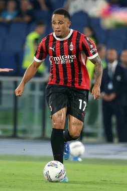 Roma, İtalya 31.08.2024: İtalyan futbol şampiyonluğu sırasında Milan 'dan Noah Okafor Serie A Enilive 2024-2025 karşılaşmasında SS Lazio, AC Milan' a karşı 31 Ağustos 2024 'te Roma' daki Stadio Olimpico 'da oynanan karşılaşma..