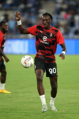 Roma, İtalya 31.08.2024: İtalya Futbol Şampiyonası öncesi ısınma turunda Milan 'dan Tammy Abraham Serie A Enilive 2024-2025 karşılaşmasında SS Lazio, AC Milan' a karşı 31 Ağustos 2024 'te Roma' daki Stadio Olimpico 'da oynandı..