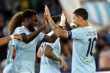 Roma, İtalya 16.09.2024: Lazio 'lu Boulaye Dia golü attı ve İtalya futbol şampiyonası Serie A Enilive 2024-2025 karşılaşmasında takımla birlikte kutlamak için Eylül 2024' de Roma 'daki Stadio Olimpico' da SS Lazio-Hellas Verona maçına çıktı..