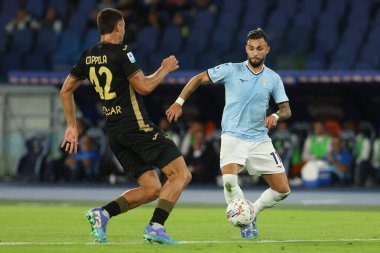 Roma, İtalya 16.09.2024: Verona 'dan Diego Coppola, İtalya futbol şampiyonluğu sırasında Lazio' dan Taty Castellanos Serie A Enilive 2024-2025 maçı sırasında SS Lazio 'ya karşı Hellas Verona, Roma' da Stadio Olimpico 'da Eylül 2024.