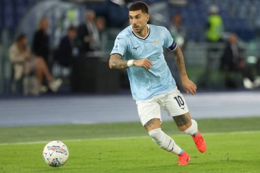 Roma, İtalya 16.09.2024: Lazio 'lu Mattia Zaccagni İtalyan futbol şampiyonluğu sırasında Serie A Enilive 2024-2025 karşılaşmasında SS Lazio Hellas Verona' ya karşı Eylül 2024 'de Roma' da Stadio Olimpico 'da oynanan karşılaşma.