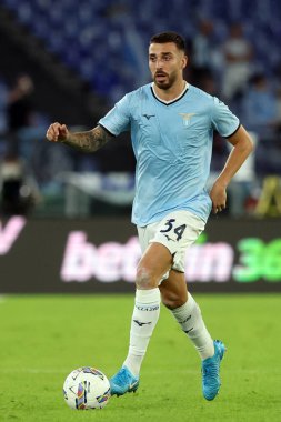 Roma, İtalya 16.09.2024: İtalyan futbolcu Mario Gila Serie A Enilive 2024-2025 karşılaşmasında SS Lazio Hellas Verona 'ya karşı Eylül 2024' te Roma 'da Stadio Olimpico' da oynanan karşılaşma.