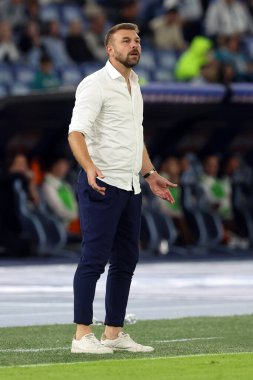 Roma, İtalya 16.09.2024: Paolo Zanetti teknik direktörü Verona İtalya Futbol Şampiyonası sırasında Serie A Enilive 2024-2025 karşılaşmasında SS Lazio Hellas Verona 'ya karşı Eylül 2024' te Roma 'da Stadio Olimpico' da oynanan karşılaşma.